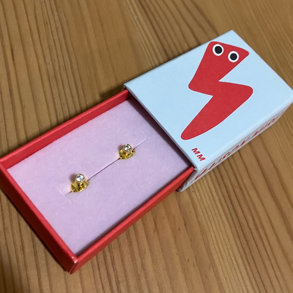 NIB Pair Maison Miru Round Jewel Gold Crystal Studs Tiny Minimal Piercing CUTE